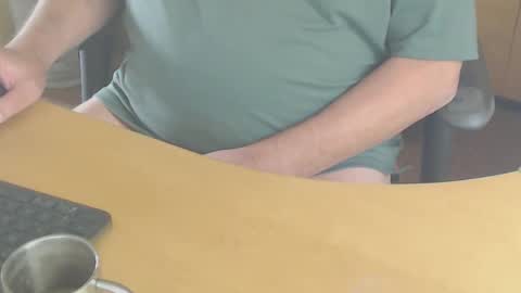 Snapshot of shaved164 chatting on September 2025 09:20:01 AM Frans online show from September 2025 09:20:01 AM