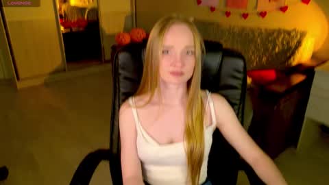 Snapshot of shawty_mia chatting on November 2025 05:47:01 PM Shawty Mia online show from November 2025 05:47:01 PM