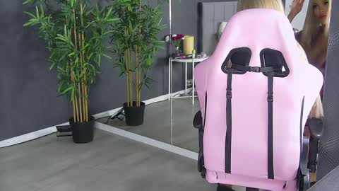 shayblonde online show from December 2024 09:33:02 PM