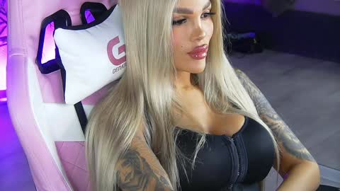 shayblonde online show from December 2024 12:50:01 AM
