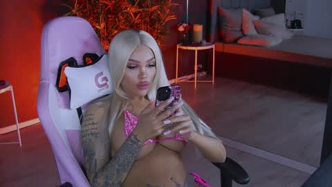 shayblonde online show from January 2025 09:37:01 PM