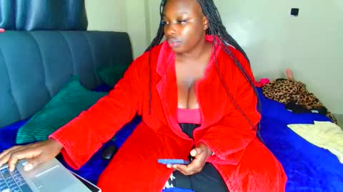 Snapshot of shee13 chatting on October 2025 10:25:02 PM shee13 online show from October 2025 10:25:02 PM