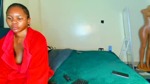 Snapshot of shee13 chatting on December 2025 07:47:01 AM shee13 online show from December 2025 07:47:01 AM