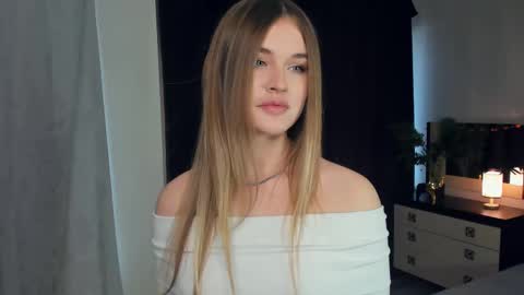 Violet online show from December 2024 07:56:02 AM