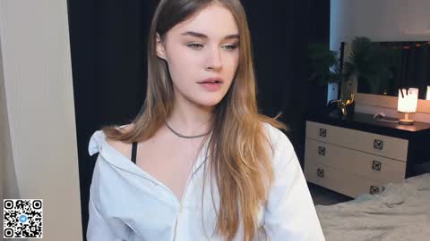 Violet online show from December 2024 10:05:02 AM