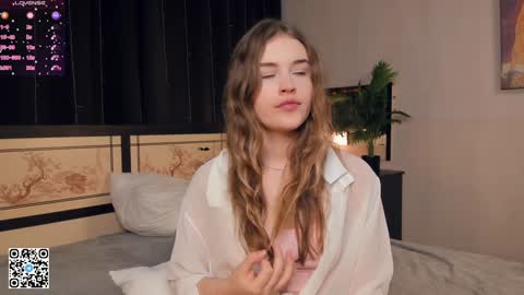 Violet online show from January 2025 12:31:01 PM