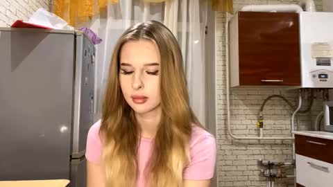 Jenny online show from October 2025 08:09:02 PM