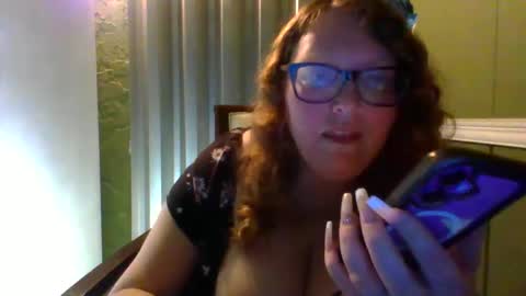Snapshot of shelbyannn chatting on December 2024 04:23:02 AM Red online show from December 2024 04:23:02 AM