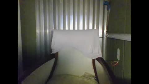 Snapshot of shelbyannn chatting on October 2025 11:14:02 PM Red online show from October 2025 11:14:02 PM