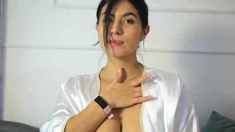  Transmission schedule Monday - Friday 715 am to 200 pm time Colombia  online show from December 2024 03:35:01 PM