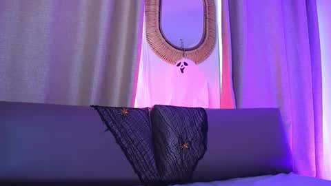  Transmission schedule Monday - Friday 715 am to 200 pm time Colombia  online show from October 2025 01:07:02 PM