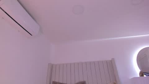 shelynna_azzul online show from December 2024 09:41:02 PM