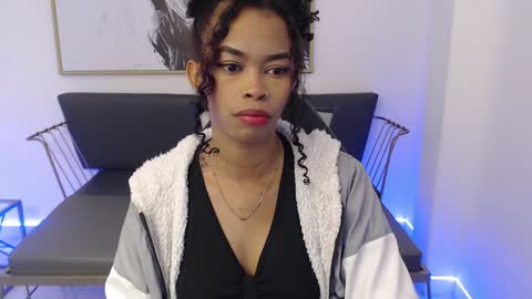 Shenna online show from December 2024 01:18:02 PM
