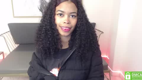 Shenna online show from January 2025 01:51:02 PM
