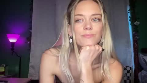 Jem online show from February 2025 09:50:01 PM