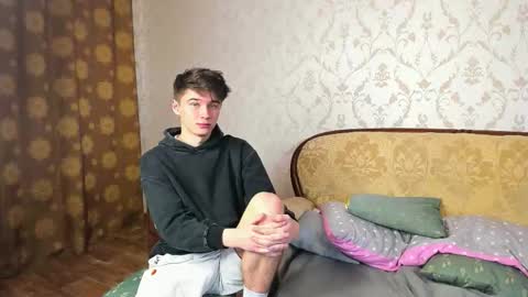 Max online show from September 2025 07:52:01 PM