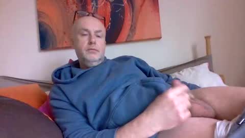 Snapshot of shosting chatting on February 2025 02:10:02 PM JJ online show from February 2025 02:10:02 PM