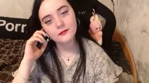 Snapshot of show_for_you chatting on October 2025 12:27:02 PM show_for_you online show from October 2025 12:27:02 PM