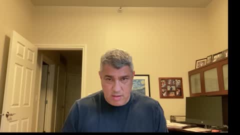 Snapshot of showmet chatting on October 2025 10:55:02 PM Chicago Guy online show from October 2025 10:55:02 PM