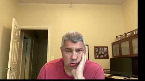 Snapshot of showmet chatting on October 2025 10:23:02 PM Chicago Guy online show from October 2025 10:23:02 PM