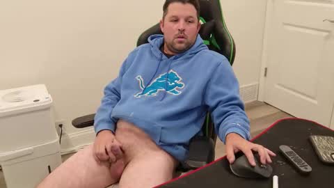 Snapshot of shroomhead5 chatting on October 2025 07:25:01 PM shroom online show from October 2025 07:25:01 PM