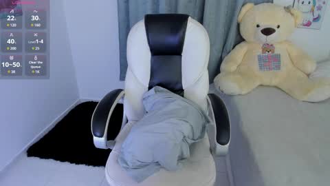 Snapshot of shy_angel4 chatting on December 2024 04:01:02 AM Nahomy online show from December 2024 04:01:02 AM