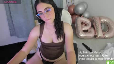 Snapshot of shy_angel4 chatting on January 2025 04:59:01 AM Nahomy online show from January 2025 04:59:01 AM