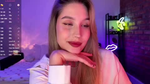 Snapshot of shy_bee chatting on October 2025 09:59:02 PM Alice online show from October 2025 09:59:02 PM