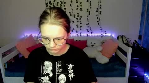 Snapshot of shy_elina01 chatting on October 2025 10:27:02 AM shy_elina01 online show from October 2025 10:27:02 AM