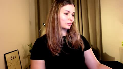 shy_nerd_babyy online show from February 2025 11:16:02 AM