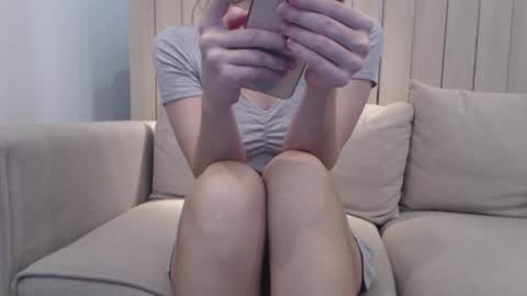 Snapshot of shy_schoolgirl_ chatting on February 2025 03:52:02 PM shy_schoolgirl_ online show from February 2025 03:52:02 PM