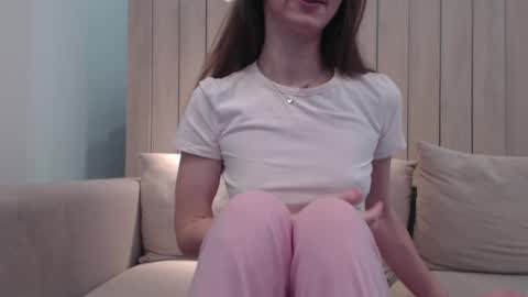 Snapshot of shy_schoolgirl_ chatting on March 2025 01:49:01 PM shy_schoolgirl_ online show from March 2025 01:49:01 PM