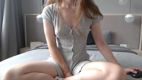 Snapshot of shy_schoolgirl_ chatting on September 2025 09:09:02 AM shy_schoolgirl_ online show from September 2025 09:09:02 AM