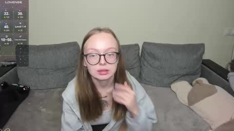 Snapshot of shy_suchka chatting on October 2025 08:31:02 PM Melissa online show from October 2025 08:31:02 PM