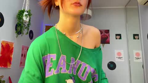 Bella online show from December 2024 10:01:02 AM