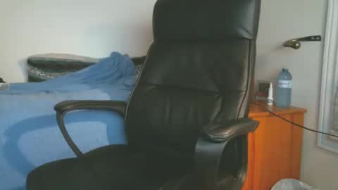 shyboyhugecum2020 online show from September 2025 02:27:02 AM