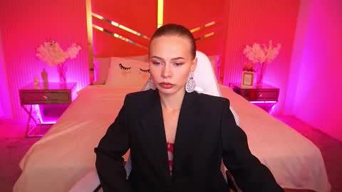 shyysiren online show from October 2025 06:20:02 AM