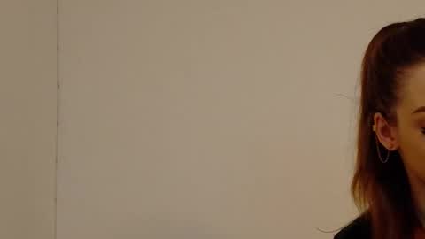 Anastasia online show from November 2025 06:23:01 AM