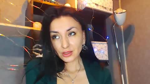 Siaconna online show from December 2024 07:44:01 AM