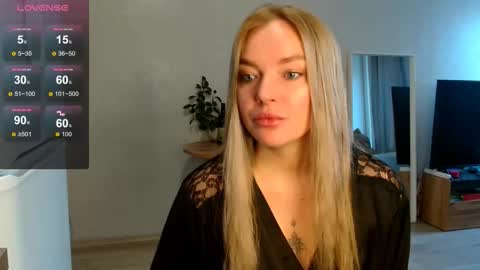Snapshot of siberian_girl_ chatting on October 2025 01:17:02 AM Eva online show from October 2025 01:17:02 AM