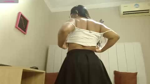 Sienna online show from September 2025 02:39:02 PM