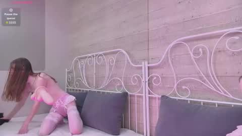 Snapshot of sighnsparks chatting on September 2025 11:37:01 AM THEODORE online show from September 2025 11:37:01 AM