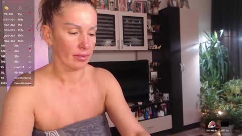 Snapshot of silenaa_sloussen chatting on November 2025 05:23:02 AM silenaa_sloussen online show from November 2025 05:23:02 AM