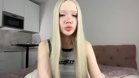 Diana  online show from October 2025 05:52:02 PM