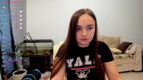 Snapshot of silkvorter chatting on November 2025 11:32:02 AM Alice online show from November 2025 11:32:02 AM