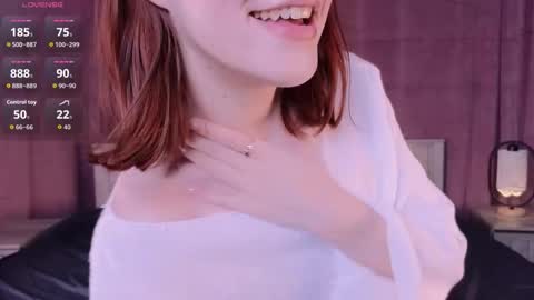 silly___woman online show from September 2025 02:33:02 PM