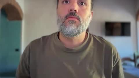 Snapshot of silverbeard81 chatting on October 2025 02:06:02 PM silverbeard81 online show from October 2025 02:06:02 PM