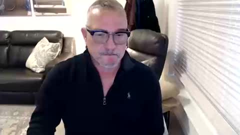 Snapshot of silveroli187 chatting on October 2025 04:30:02 PM silveroli187 online show from October 2025 04:30:02 PM