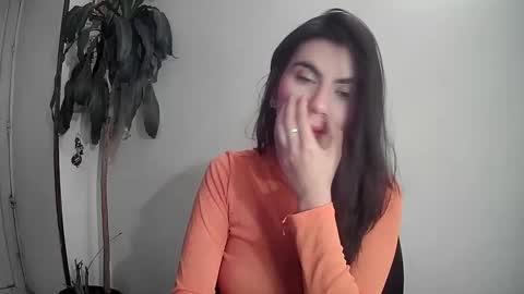 Silvie online show from December 2024 01:11:02 AM