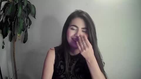 Silvie online show from January 2025 12:45:01 AM